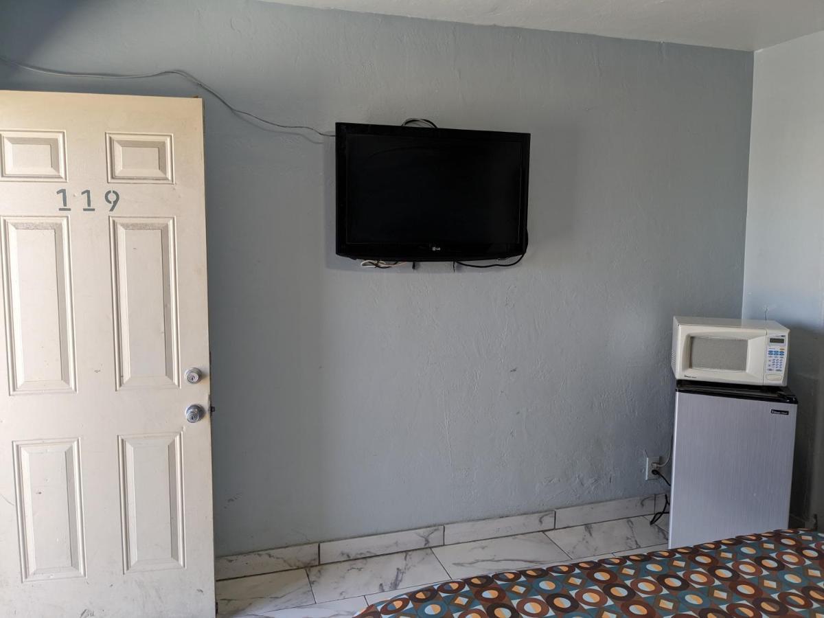 Green Spot Motel Victorville Exterior photo